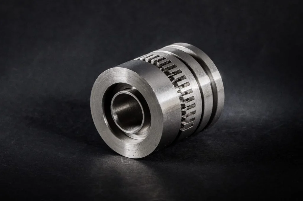 Цыліндр з пазамі.