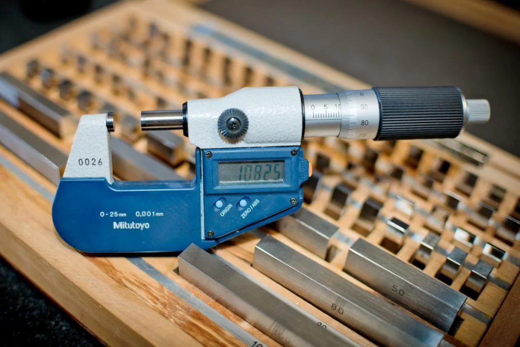 Мікраметр Mitutoyo.