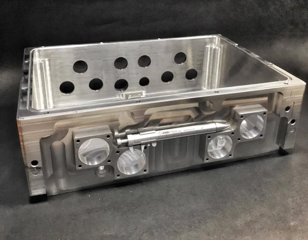 Дакладны кампанент.