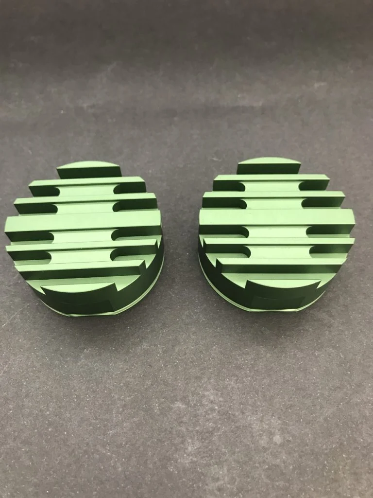 Зялёныя цыліндры.